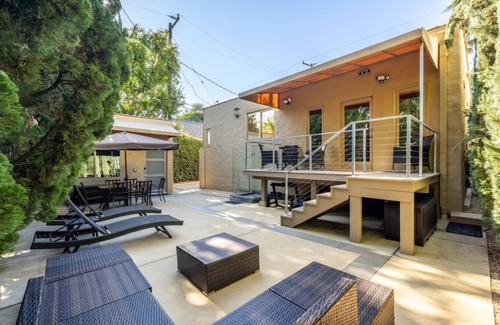 Norma Triangle House | 372 m² House ∙ 3 bedrooms ∙ 6 guests