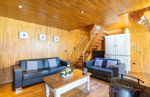 Grote-Brogel House | 3720 m² House ∙ 8 bedrooms ∙ 20 guests