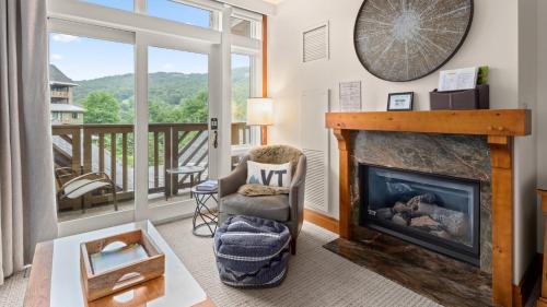 Stowe Area Resort | 374 Lodge At Spruce Peak Ski In Ski In Ski Out King Studio By Stowe Mountain Rentals