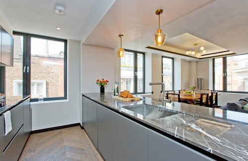 Soho Apartment | 37GS Residences