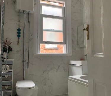 Harrow Bed & Breakfast | 38 Whitehall Road