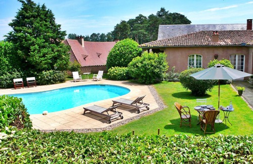 Siorac-en-Perigord House | 380 m² House ∙ 5 bedrooms ∙ 10 guests