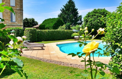 Siorac-en-Perigord House | 380 m² House ∙ 5 bedrooms ∙ 10 guests