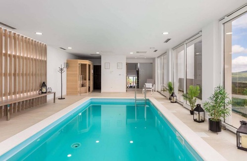 Udbina House | 380 m² House ∙ 4 bedrooms ∙ 10 guests