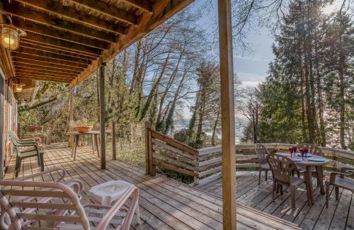 Neahkahnie Beach House | 38445 Reed - Meredith Lodging