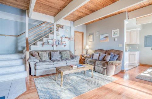 Neahkahnie Beach House | 38445 Reed - Meredith Lodging