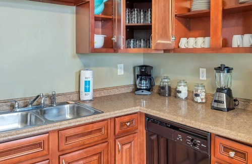 Shaw House | 3861-Stylish and Unique 3 Bedroom Unit in Shaw!