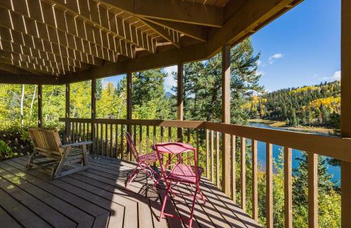 Columbine Lake House | 389 Beaver Circle