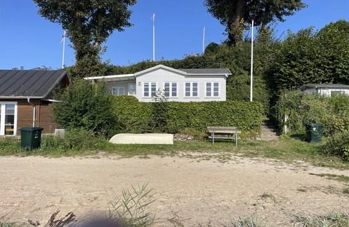 Hejlsminde Strand House | 39 m² House ∙ 1 bedroom ∙ 4 guests