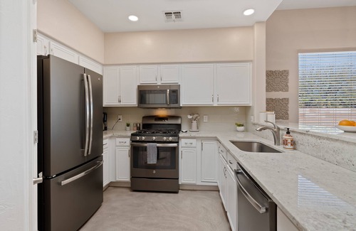 Tucson House | 3B/2b: Near StarrPassResort-Spa-Hike-Bike-Golf-Downtown-UofA-Restaurants-Garage
