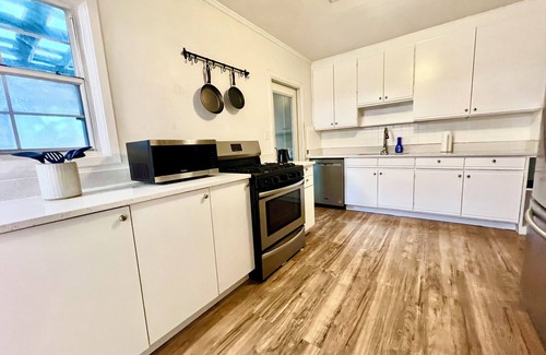 Gainesville House | 3bd 2ba + yard ~8min to UF