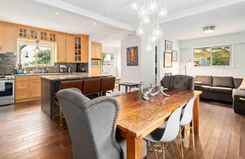 Riley Park House | 3BD Home Away From Home!