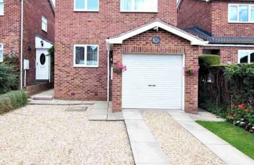 Ridgeway House | 3BD Home in South Yorkshire