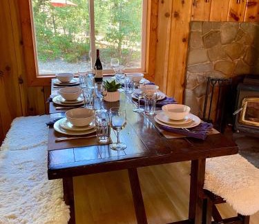 Tahoe City House | 3BD Retreat - 5 Min to Beach Trails & Town