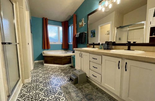 Camp Verde House | 3bd Verde Valley Gem Quiet Comfort, Near Sedona, Culdesac, deer outside the yard