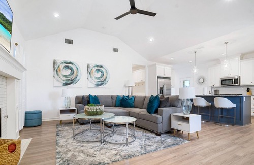 Lubbock House | 3bdr|2bth w/kitchen & outdoor patio -
