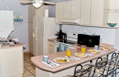 Cabo Rojo Condo | 3BDR Condo, WIFI, Balcony, Parking, Pool, AC, 2 min from the Beach