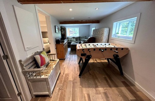 Petit-Lac-Long Ski Chalet | 3Bdr lakefront renovated chalet in Laurentians, 1hr north of Montreal