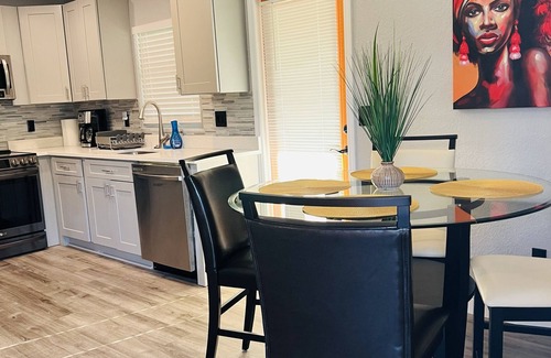 Eatonville House | 3Bdrm Home Near Downtown Orlando and Winter park