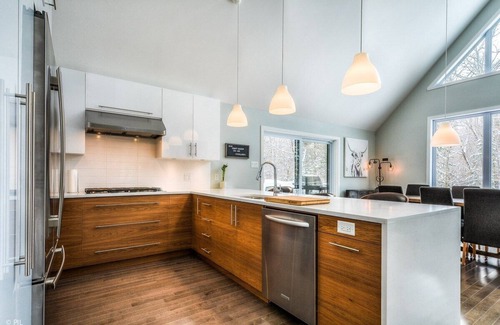 Lac Superieur Village Ski Chalet | 3BDRM Zen Private Chalet - Spa/Firepit/Ski, 3BDRM Zen Tremblant Chalet - Ski/Hike/Swim