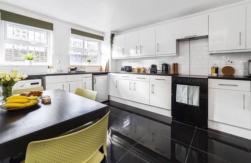 Haggerston House | 3bed Bright Cosy House Haggerston, parking & garden