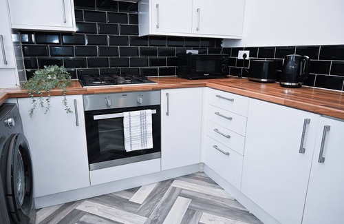 Sunderland House | 3BED Home in Sunderland (Sleeps upto 6, Free Parking) 7min to stadium of light