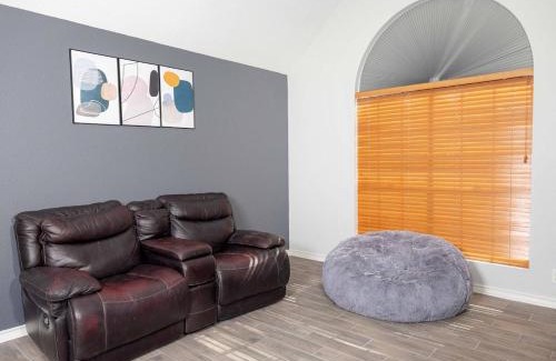 San Antonio House | 3Bed2bath at the Medical Center-UTSA, Sea world, airport