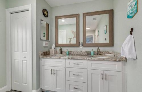 Spring Hill House | 3bed3bath Waterfront Home with an Amazing View!