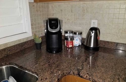 Ajax House | 3BR 2.5BTH Clean Spacious House-Free Parking! Perfect Location!