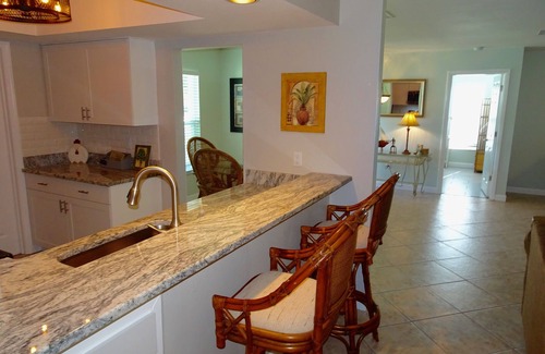 Bradenton House | 3Br/2 Ba/2 car Garage Close To Beaches, IMG, Robinson Preserve &