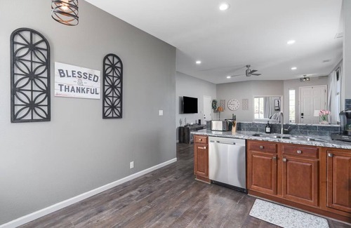 Northwest Reno House | 3BR 2BA, MTN view, relaxing yard