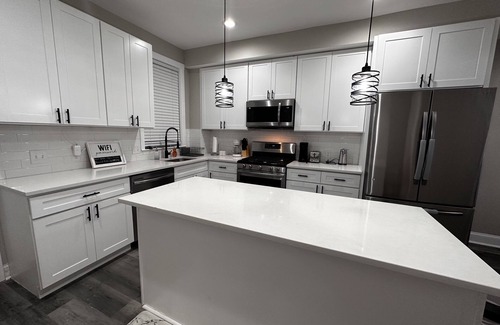 Downtown Baltimore House | 3br 2ba Renovated Townhome 3mi from Inner Harbor, M&T Stadium & Orioles Park