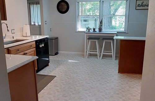 Wauwatosa House | 3BR 2BA Updated Home by Hospitals, MCH Dogs ok Short Long Term in Wooded Setting