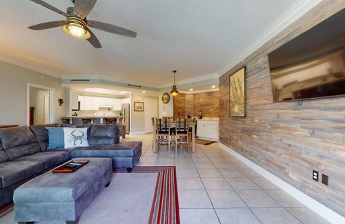 Orange Beach Condo | 3br/3ba w/Lazy River & Slide Sleeps 8