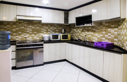 Semanggi Condo | 3BR City View Sudirman Condominium Apartment