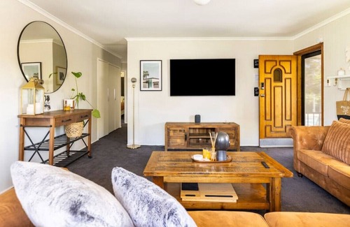 Margate Apartment | 3BR - Family Haven in Margate