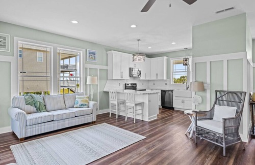 Oak Hammock House | 3BR Harkers Island Dream! King bed! WaterViews