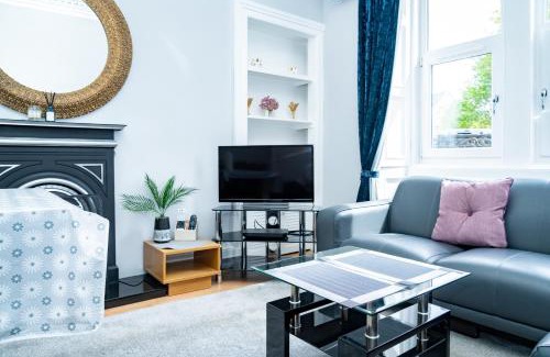 Ellemford Apartment | 3BR Home Next to Stadium Near Airport Sleeps 7