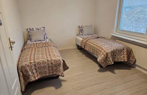 Soder House | 3Br House Sleeps 7 with Balcony-Garden-Bbq-FreeP
