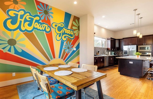 Greater East End House | ‼️3BR Houston House w/Rooftop & Skyline View