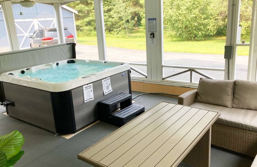 Lake Luzerne-Hadley House | 3BR Lake Luzerne Retreat with Game Room & Hot Tub