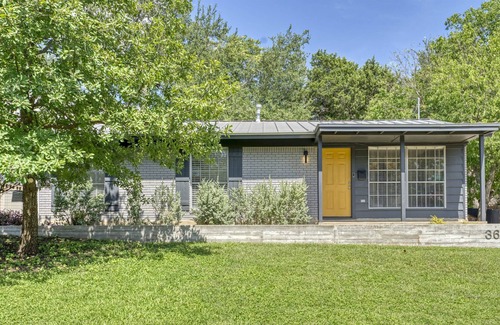 Dawson House | 3BR Mid Century off S.Congress |Tesla Charger