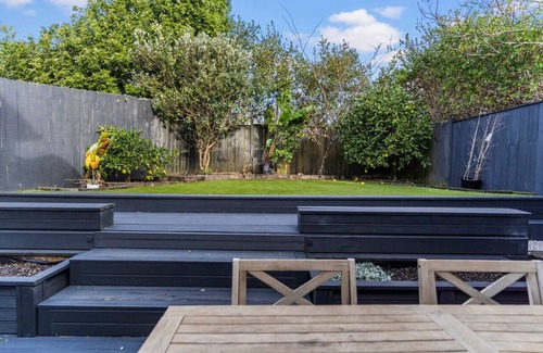 Glendowie House | 3BR Modern Elegance Near Beaches