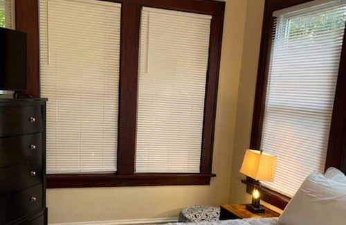 Waukegan House | 3BR Private Home ★ Relax in Comfort