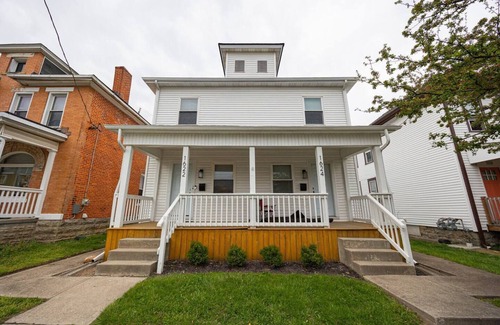 Near East Columbus House | 3BR Retreat - Near OSU + Downtown + Free Parking