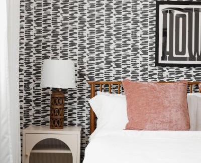 Chateau De Vie Five Apartment | 3BR Southwest Modern Haven - Old Town