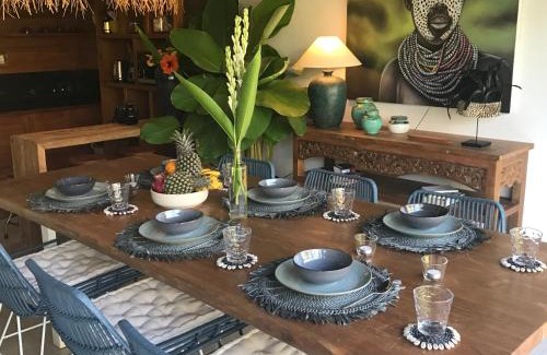 Kerobokan Villa | 3BR Villa Erja - Minggu Villas