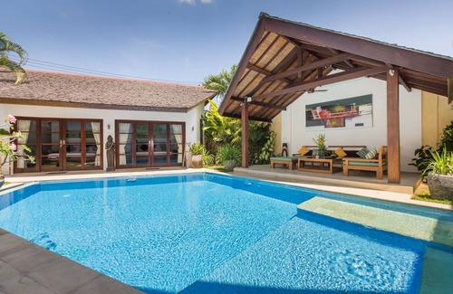 Nakula Villa | 3BR Villa Located In The HEART Of Seminyak! 5Min Drive To Kuta Beach! W/Pool!