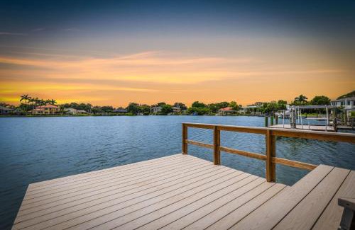 Snell Isle House | 3BR Waterfront Gem Pool Dog Friendly