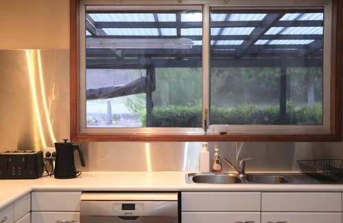 Wanniassa House | 3BRS-Mt View/Petfriendly/CozyHome